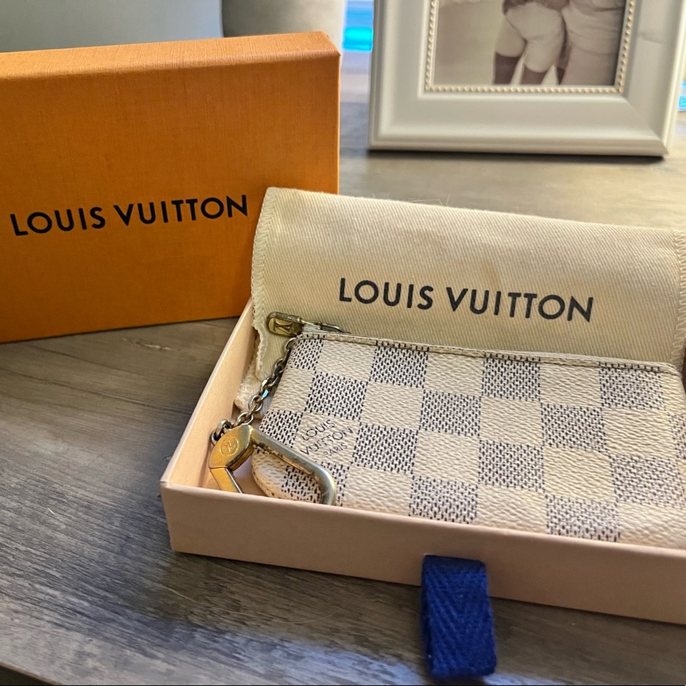 Authentic Louis Vuitton Damier Azur Key Pouch
